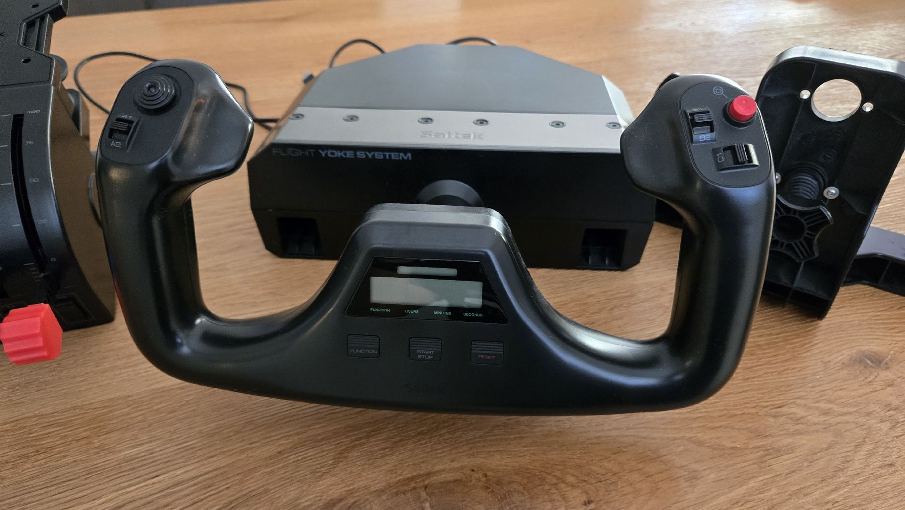 Logitech Controller: Logitech G Saitek Pro Flight Yoke System – Gebraucht aus Hausen am Albis von Nussbi31 1