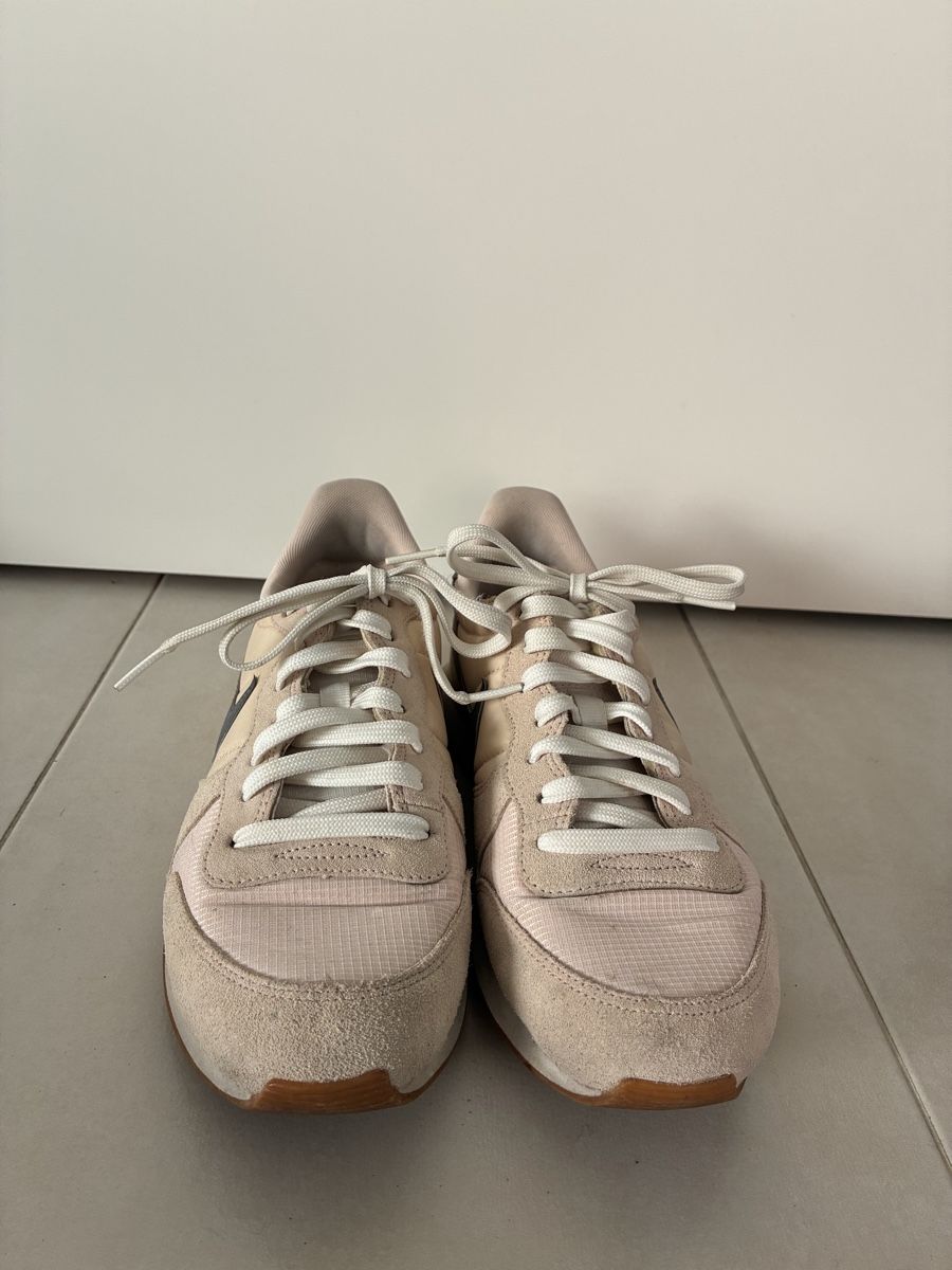 Nike Scarpe da donna: Baskets Nike Internationalist rose poudré – Usato da Lausanne venduto da Gabrie 4