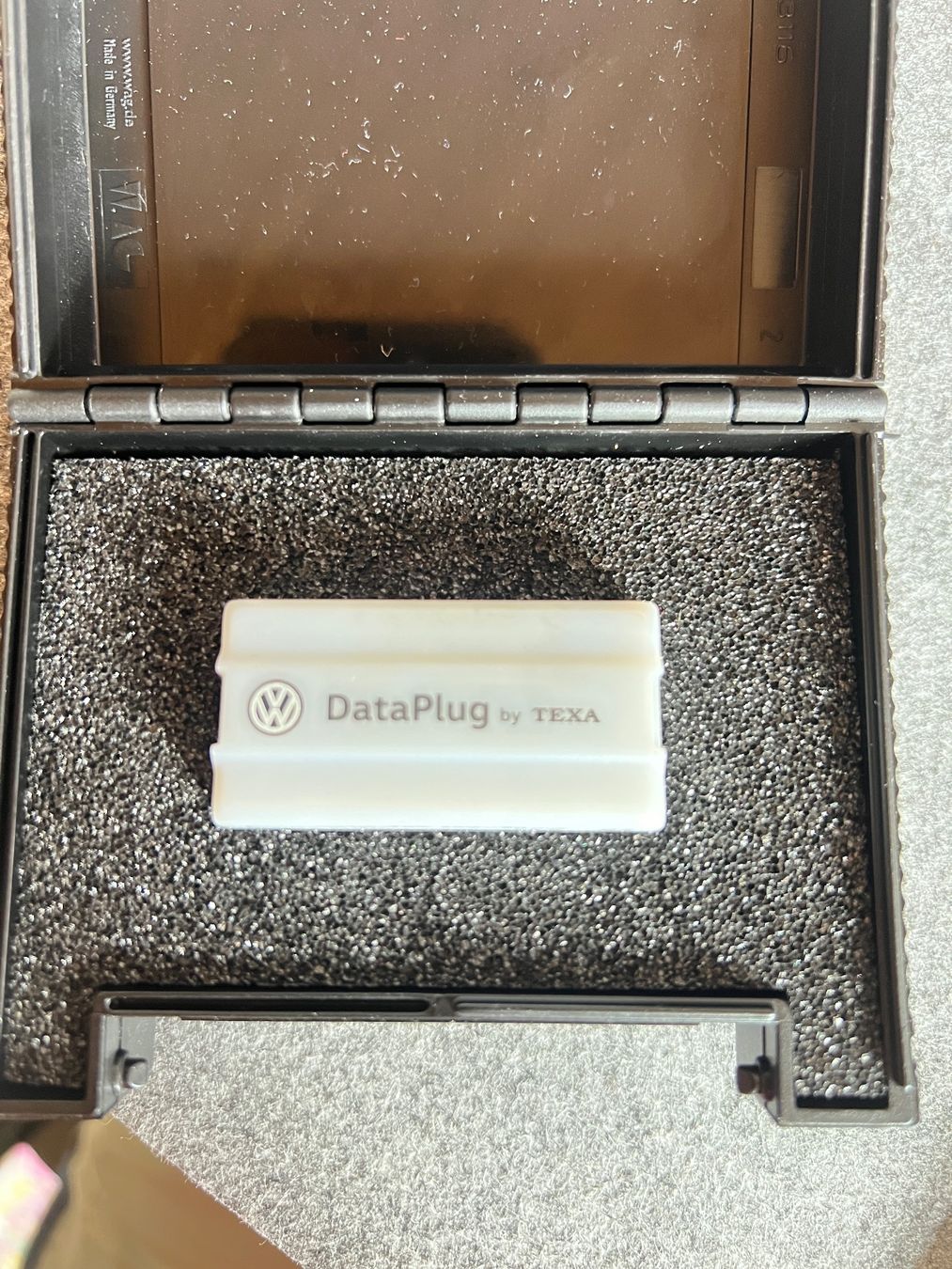 Composants électroniques: Original VW DataPlug by TEXA OBD2 Bluetooth – We Connect Go – D'occasion à St. Gallen par Mr.Deutschmann 2