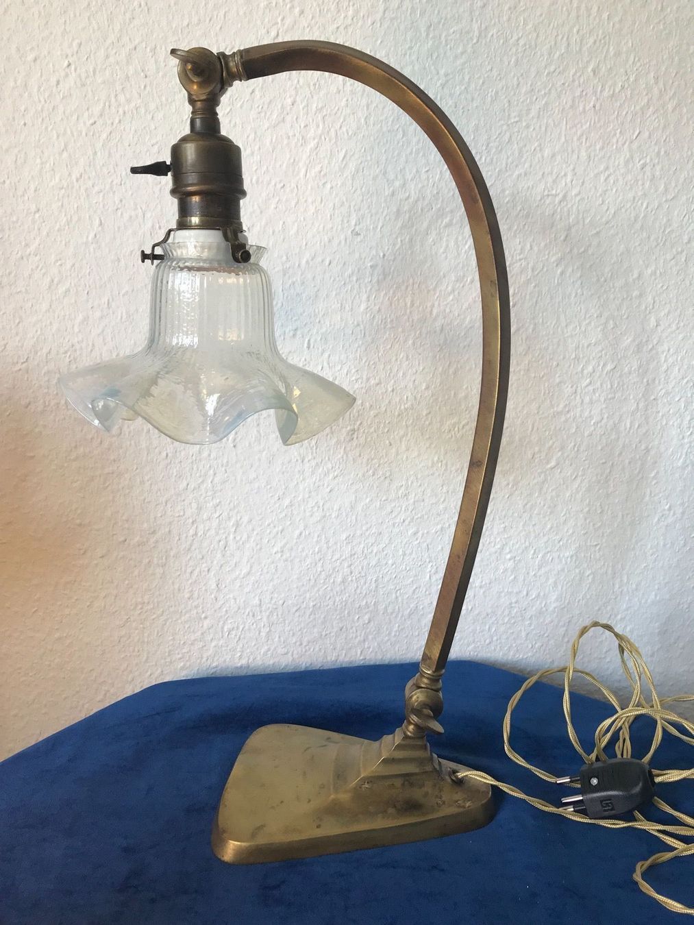 Lampade: B.A.G. Jugendstil Tischlampe  Opalinglas – Usato da Zürich venduto da Artnuvo 5