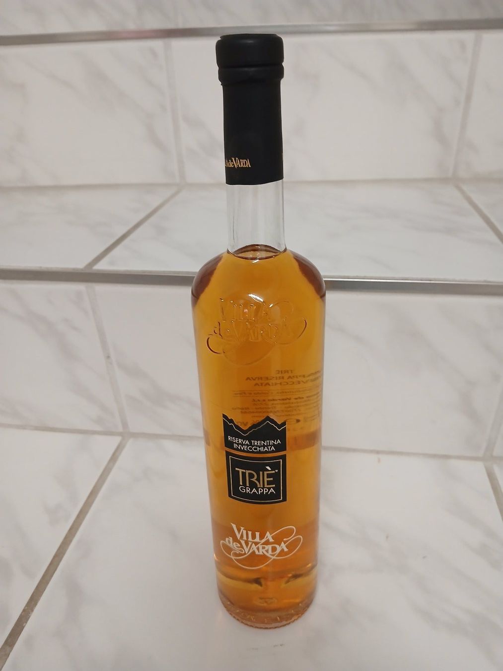 Bevande alcoliche: Grappa de Varda – Nuovo e nell'imballaggio originale da Felben-Wellhausen venduto da Rumaca