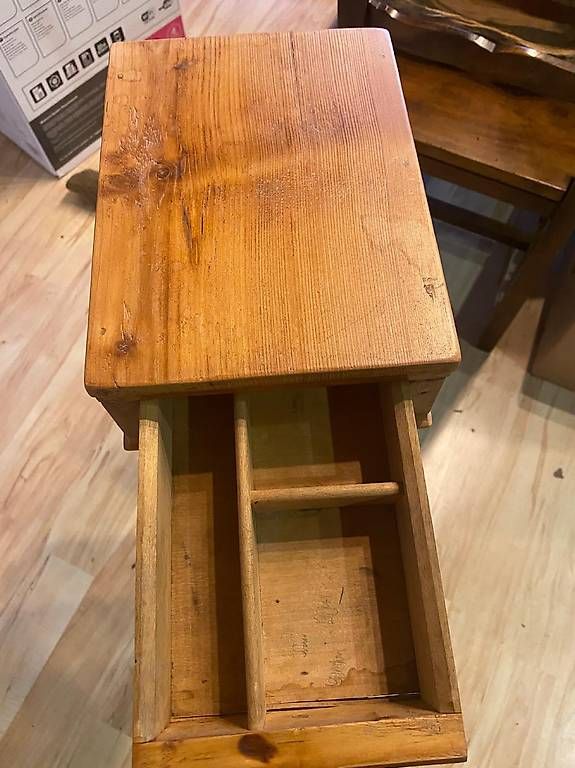 Tavoli: Nähtischli Tannenholz 82cm hoch – Usato da Sarmenstorf venduto da cele_saxer7 1