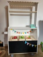 Petit marché sur roulette + chariot en bois + dînette