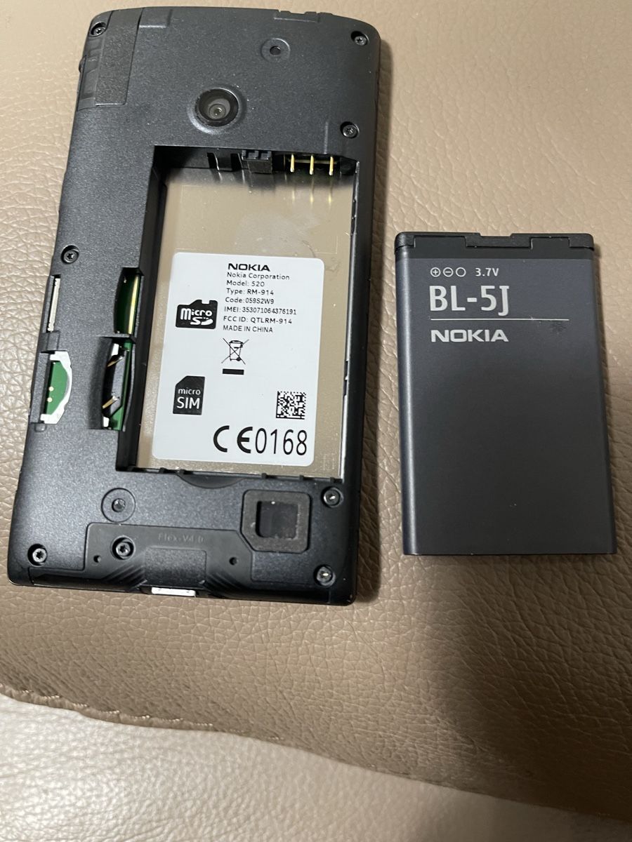 Nokia Telefoni cellulari / Smartphones: Nokia 520 Type RM-914 – Usato da Regensdorf venduto da mex5145 7