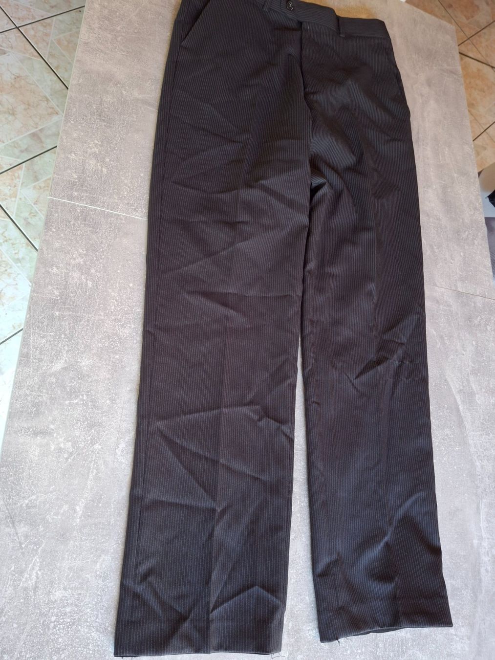 C&A Completi: Costard 2 pièces taille 48 marque C&A – Usato da Villiers venduto da san_jn5w 4