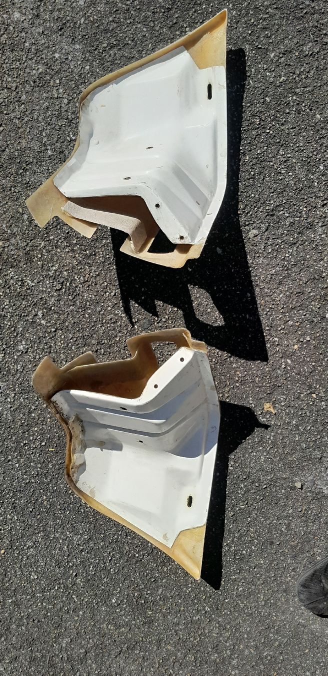 Tutti pezzi di ricambio auto: Triumph Spitfire Blinkerecken Polyester – Nuovo (secondo la descrizione) da Luterbach venduto da trixexpresso 1