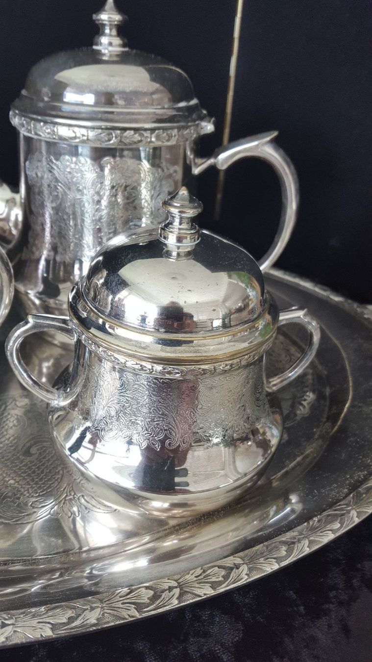 Caraffe: Versilb. Kannen – Usato da Reinach venduto da 3Guggerli 2