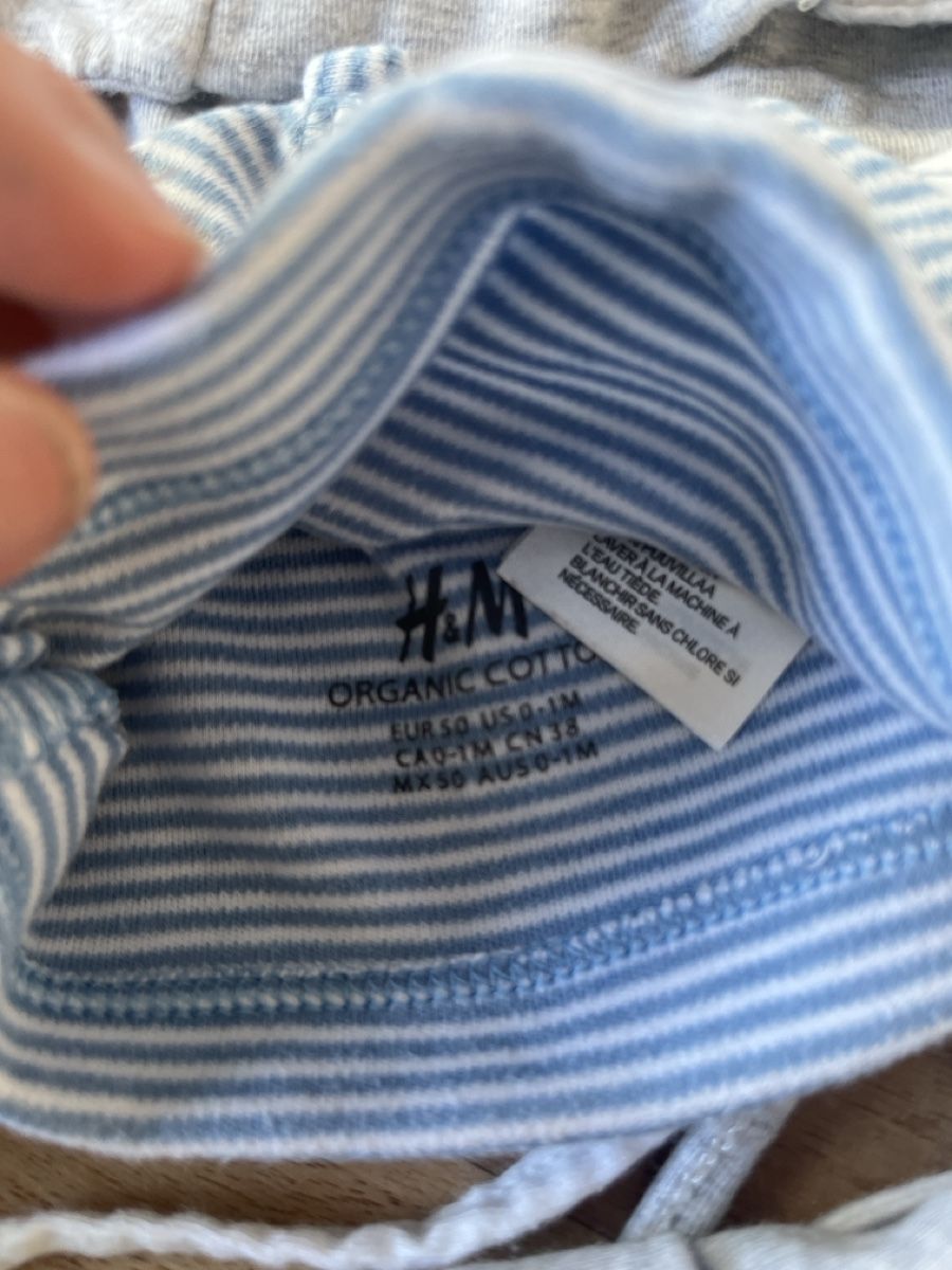 H&M Mützen & Schals: Babymützen Set, Gr. 50/56 – Gebraucht aus Basel von HugChristine 1