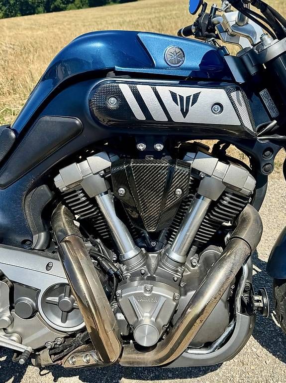 Route: Yamaha MT01 (2007) - Prête à rouler – D'occasion à La Plaine par borealis3000 3