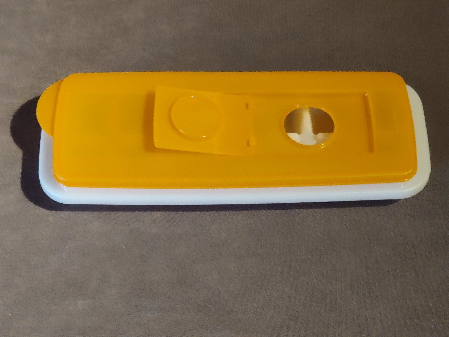 Tupperware Contenitori & Simili: Tupperware - Eiswürfelbox – Nuovo (secondo la descrizione) da Langnau am Albis venduto da rdenzel 2