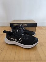 Nike Turnschuhe / Sneakers Gr. 30
