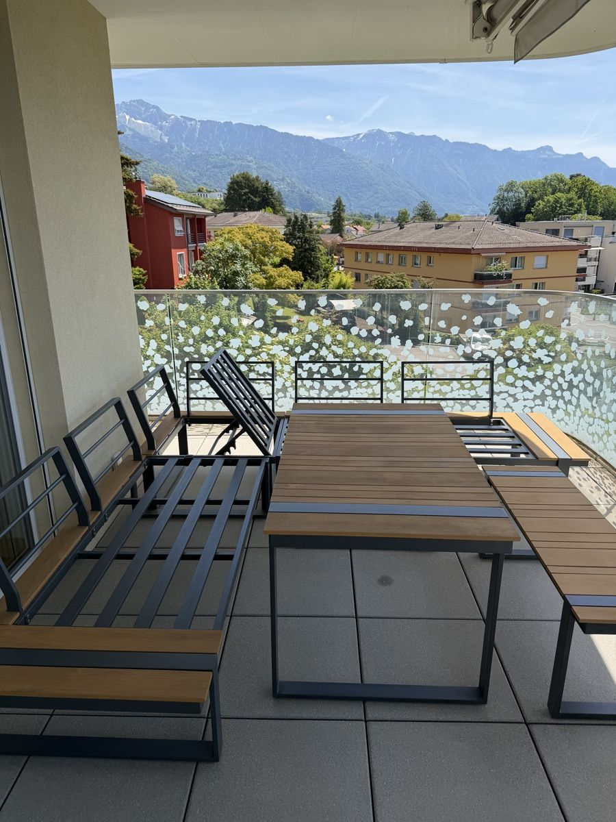 Divani: Balcony Lounge Set: Corner Sofa, Table, & Bench – Usato da La Tour-de-Peilz venduto da HOTMI00 9