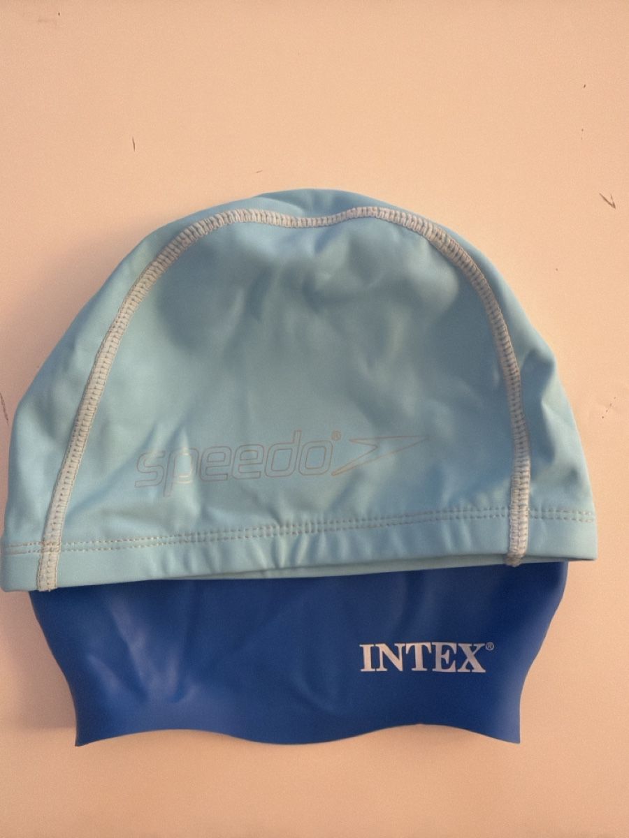 Sonstige Haarpflege: Les bonnets de piscine, la t.S-M – Gebraucht aus  von  3