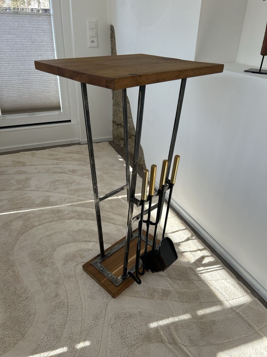 Articoli in legno: Möbel für Cheminée Holz – Usato da Niederhasli venduto da betscharten 2