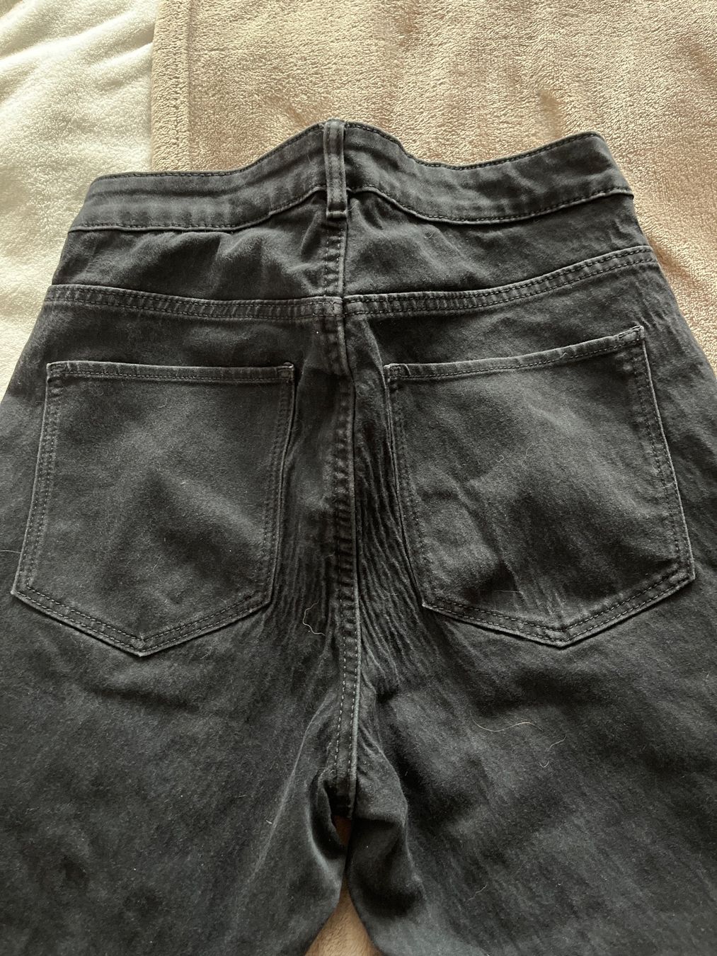 H&M Hosen: Pantalon noir H&M – Gebraucht aus Le Locle von Mayd_h 5