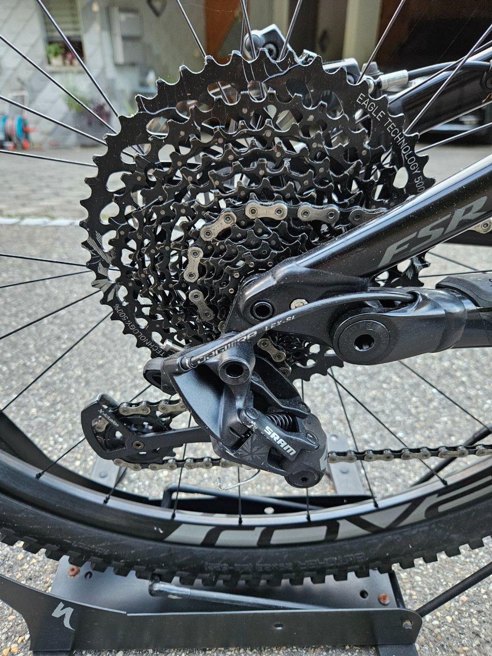 Specialized Vélos: Specialized Enduro Carbon Schwarz Fox Gabel Grösse M – D'occasion à Oftringen par MikoMako 3