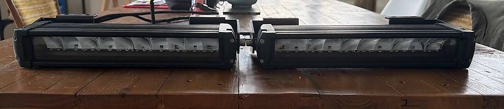 Phares: 2x OSRAM FX250-SP LED Lightbar inkl. Front Runner Halter – D'occasion à Goldiwil (Thun) par mar_92wv 1