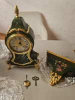 Zenith Tischuhr mit Blumenmalerei grün gold gebraucht