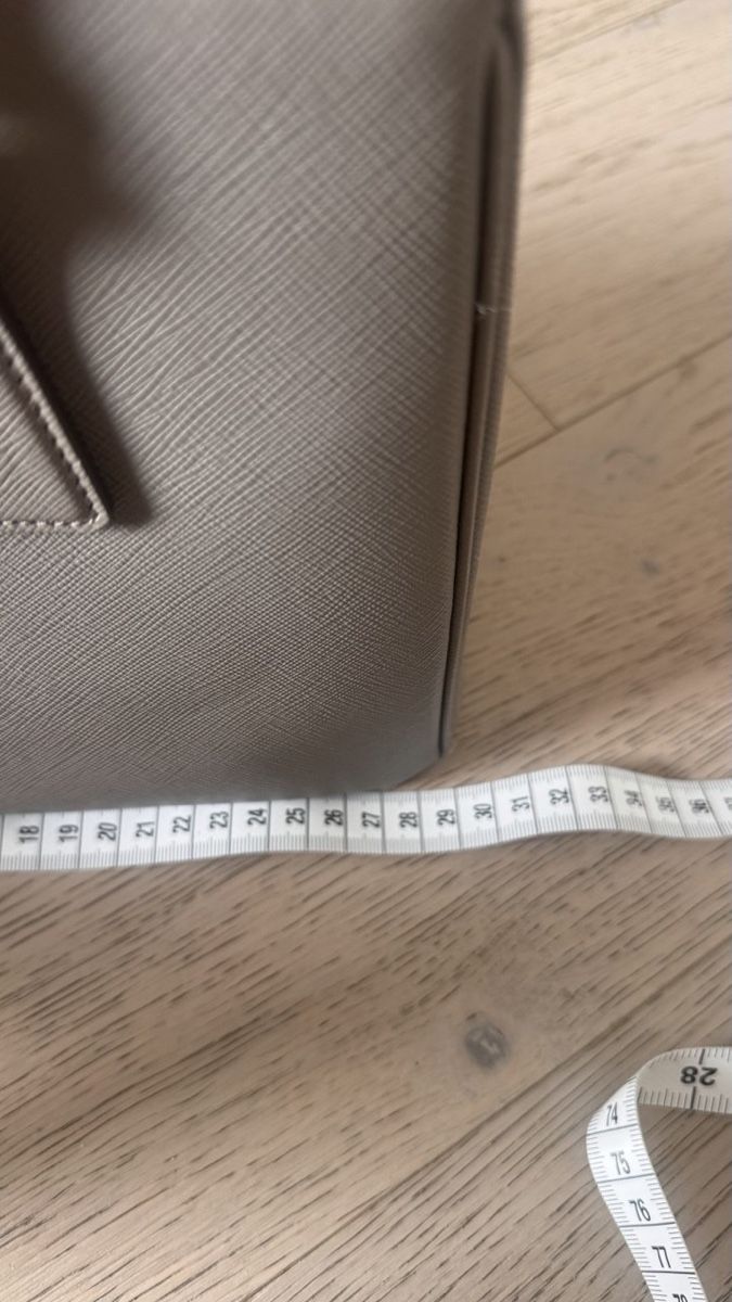 Prada Borse da donna: Prada galleria taupe medium – Usato da Fribourg venduto da ksu_65bh 6