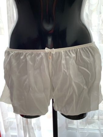 2 Intimisssimi Seide Shorts Ivory, Schleife Spitze Perle-M/L