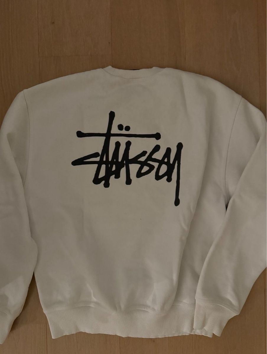 Stüssy Pulls & Sweat-shirts: Stüssy Sweatshirt – D'occasion à Baar par sara_384 1