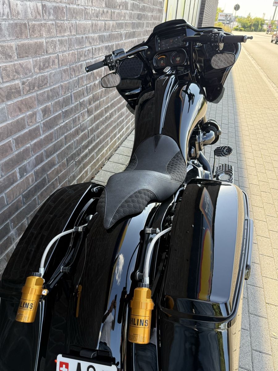 Harley-Davidson Touring: Harley Davidson Road Glide Extrem Bagger – Usato da Rütihof venduto da elcheffe81 8