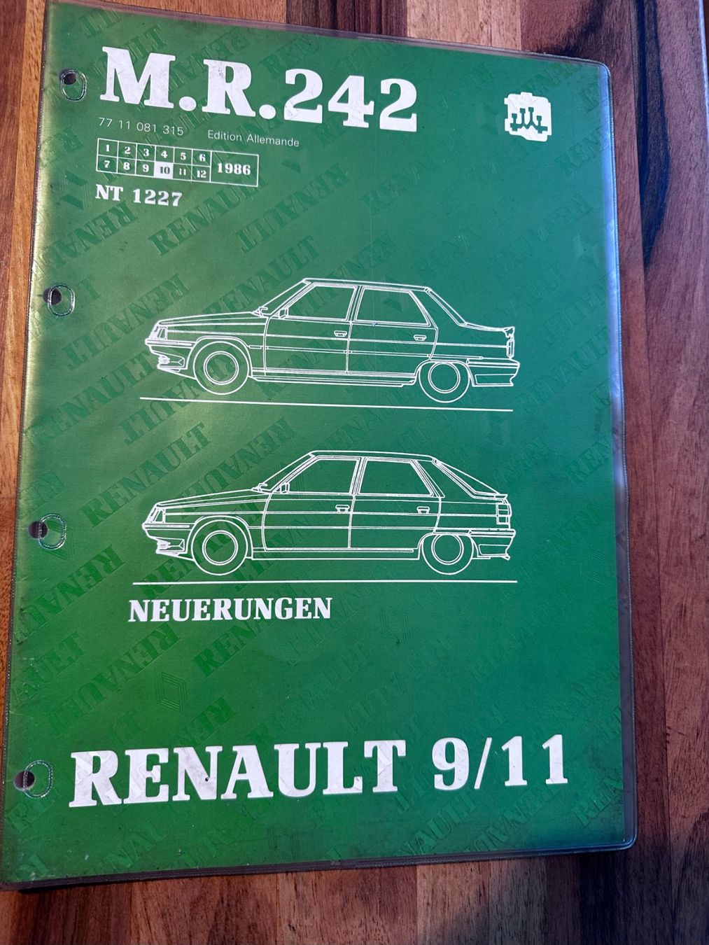 Libri: Renault Reparaturhandbuch – Usato da Mörel venduto da swiss.swift.supply