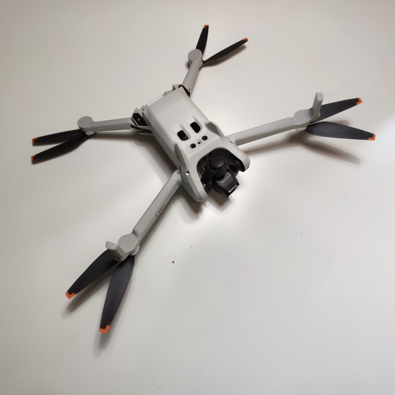DJI Modellismo RC: DJI MINI 3, nur Drohne + Controller (Top Zustand/Original!) – Usato da Zürich venduto da Biedermann23 3
