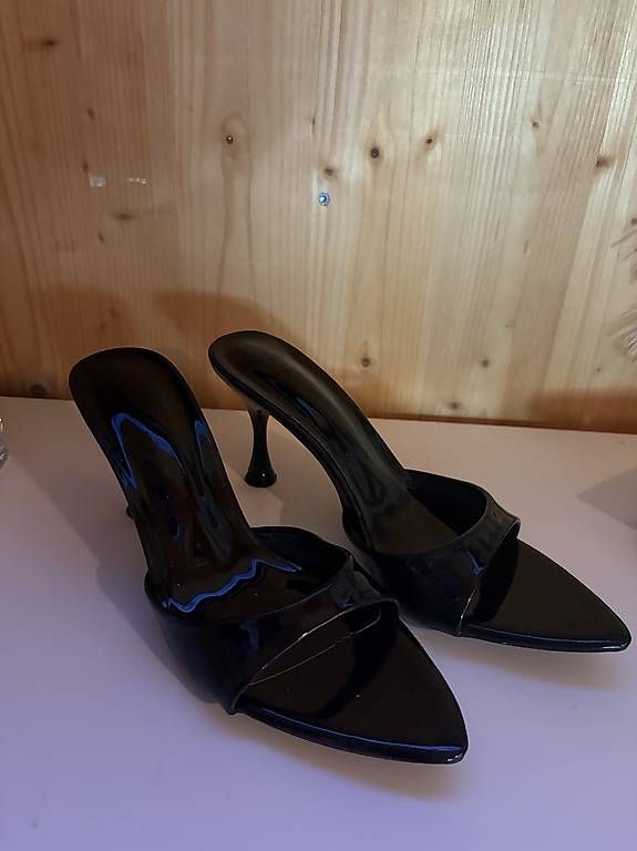 Damenschuhe: High Heels – Neu und originalverpackt aus Hellikon von ind_m7n8 1