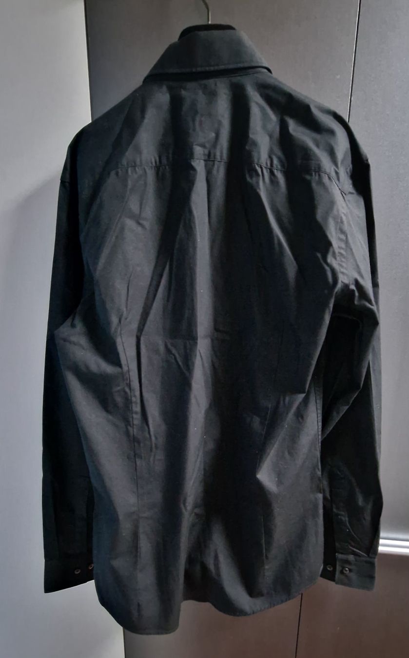 Hugo Boss Camicie: Schwarzes Hugo Boss Hemd Grösse 42 – Nuovo (secondo la descrizione) da Chur venduto da car_5clc 3