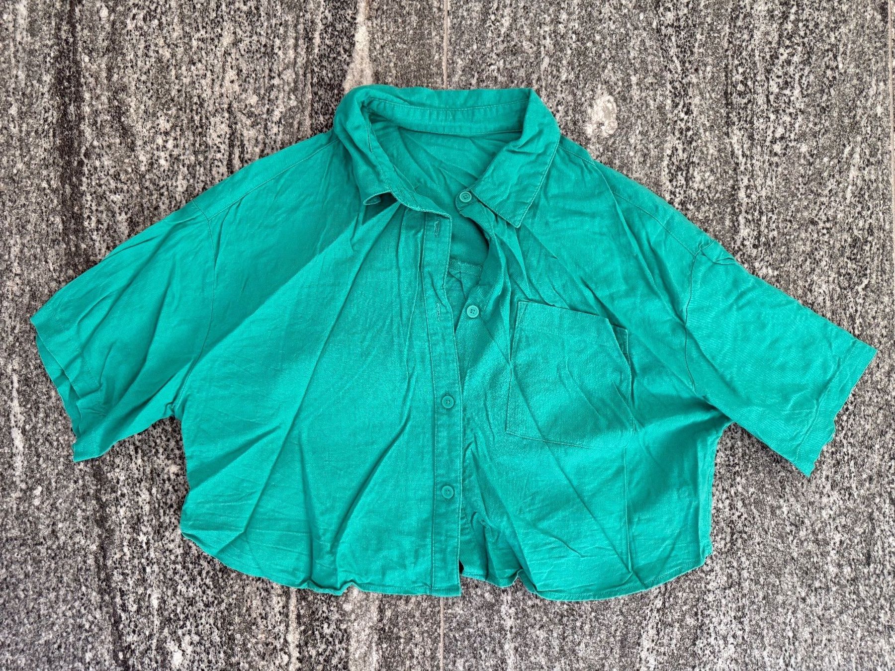 Blusen: Turquoise womens collared crop top – Gebraucht aus S. Vittore von via_h2nb