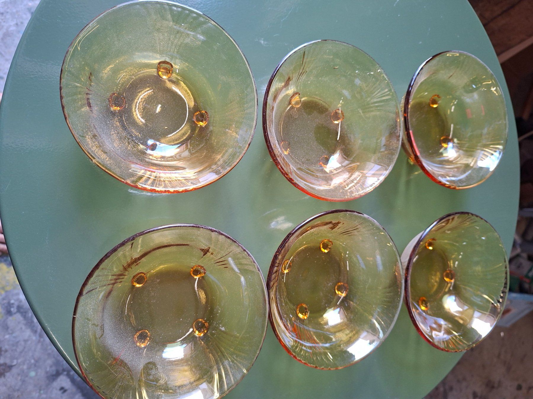 Coupes: 6er Set Glasschalen bernsteinfarben mit Rillenmuster – D'occasion à Schaffhausen par meteor7 1
