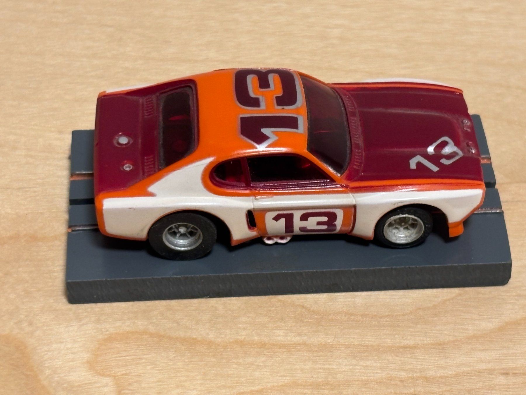 Faller Piste: Faller/Aurora AFX Ford Capri rot/orange/weiss #13 – Usato da Bülach venduto da h0slotch 5