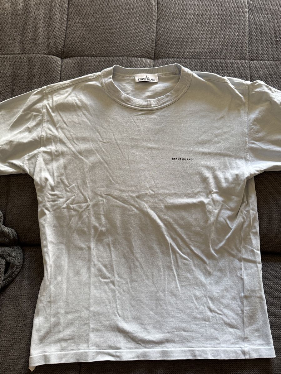 Stone Island T-shirts: Stone Island Shirt – D'occasion à Utzenstorf par Mikaandri