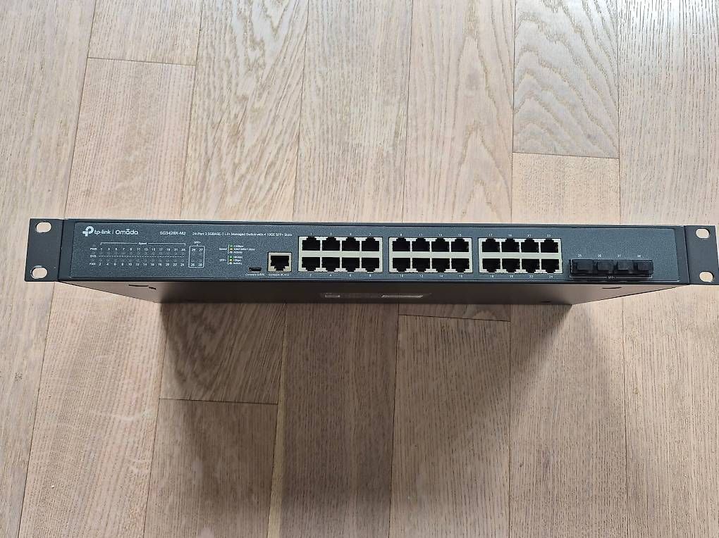Hub & Switch: TP-Link Omada SG3428X-M2 Switch – Usato da Stans venduto da SkullGore 1