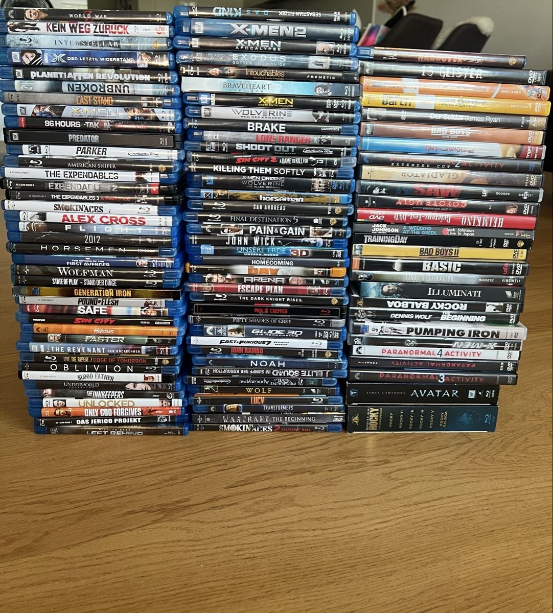 Tutti i DVDs: Filmesammlung Blu-ray und DVD – Usato da Egg b. Zürich venduto da ZeroWaste