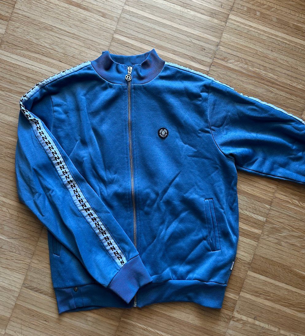 Pullover & Sweatshirts: NABHOLZ | Zip-Sweater – Gebraucht aus Zürich von lachatelain