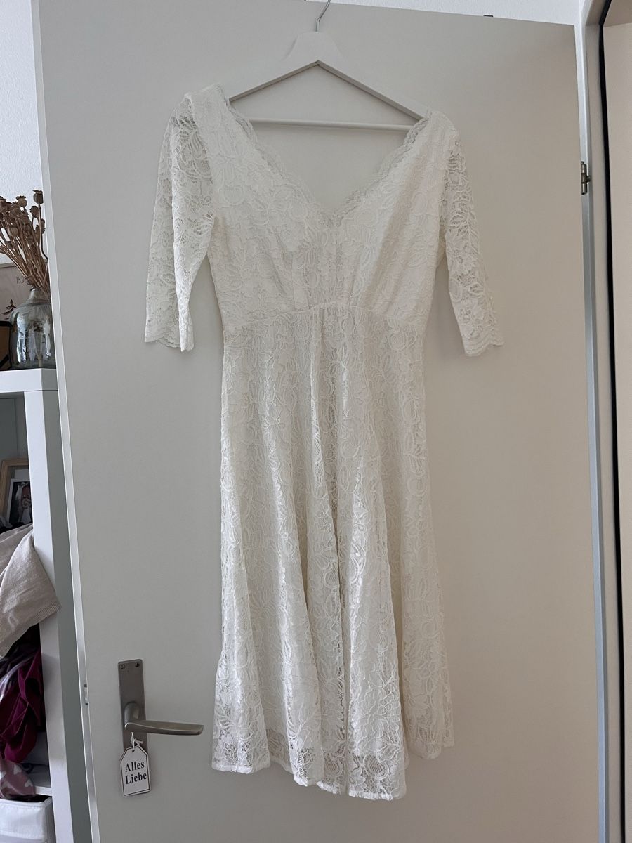 Vestiti: Umstandsbrautkleid – Usato da Emmenbrücke venduto da Stsaesch 1