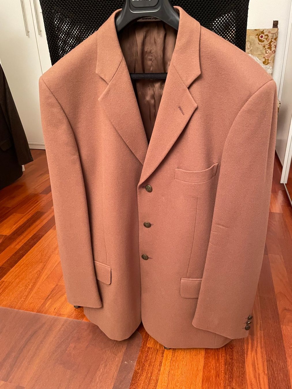 Giacche: Veste de couleur camel EMANUEL UNGARO – Usato da OBERENGSTRINGEN venduto da Lolo6316 4