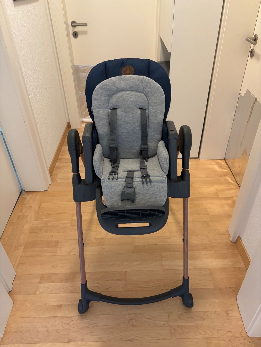 Maxi-Cosi Seggioloni: Maxi-Cosi Minla Essential Blue Hochstuhl – Usato da Hergiswil NW venduto da Feybyen 1