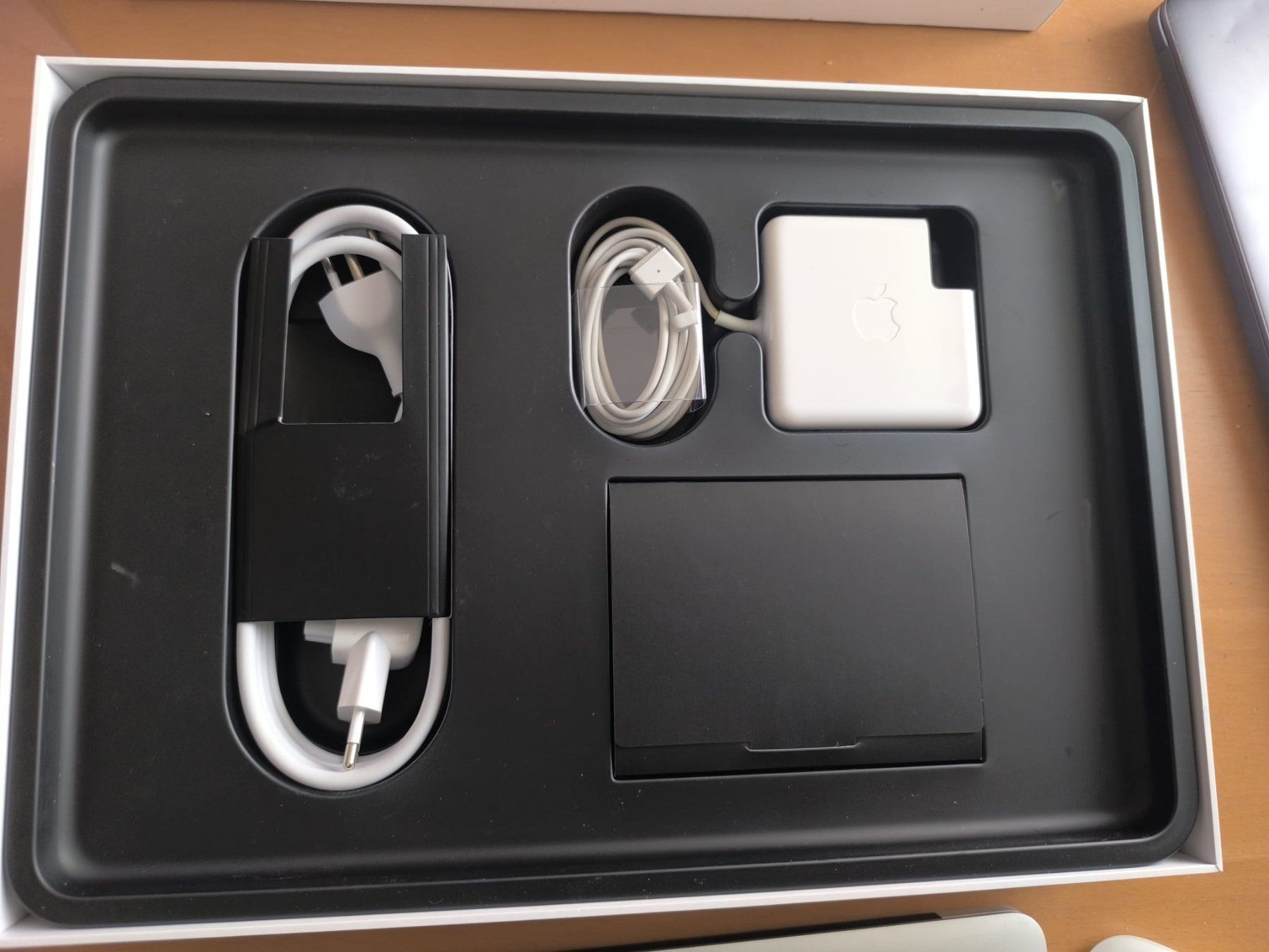Apple Notebook: MacBook Pro 15" Retina – Usato da Koppigen venduto da mic_v7ms 3
