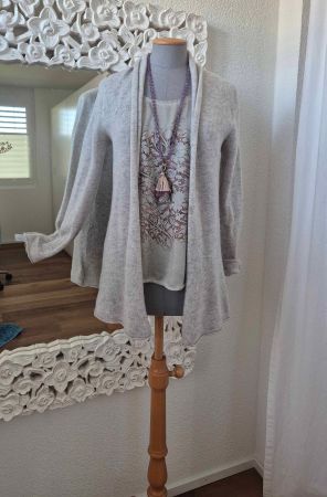 100% KASCHMIR! CARDIGAN, STRICKJACKE Gr.S passt zu NILE