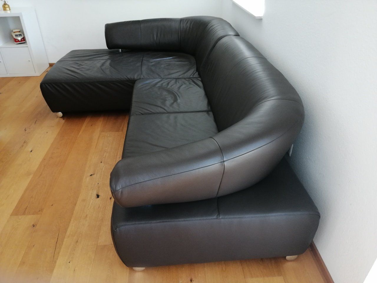 Divani: Ledersofa mit Hocker – Usato da Zetzwil venduto da TomMustang 1