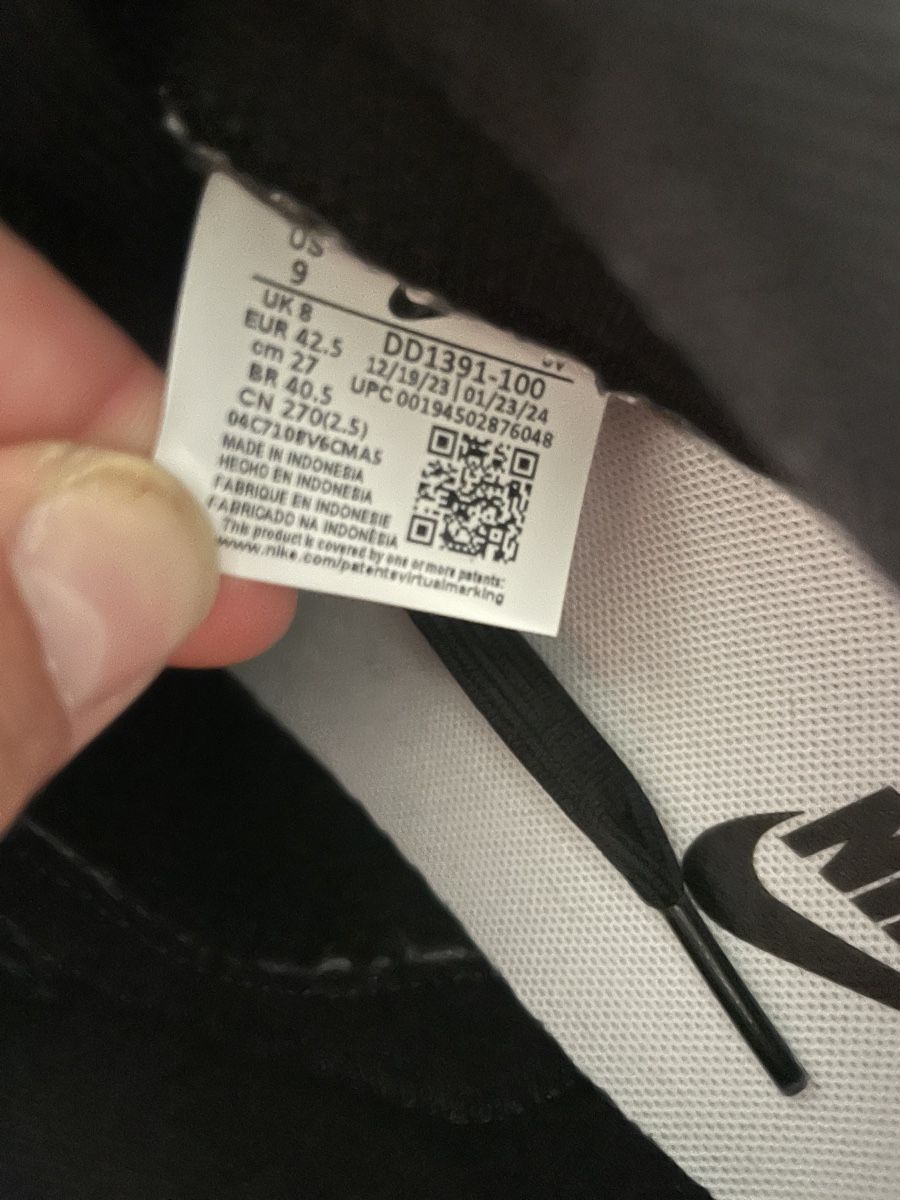 Nike Scarpe da uomo: Nike Dunk Low schwarz weisse Grösse 43 gebraucht – Nuovo (secondo la descrizione) da Solothurn venduto da philippe_wehrli 3