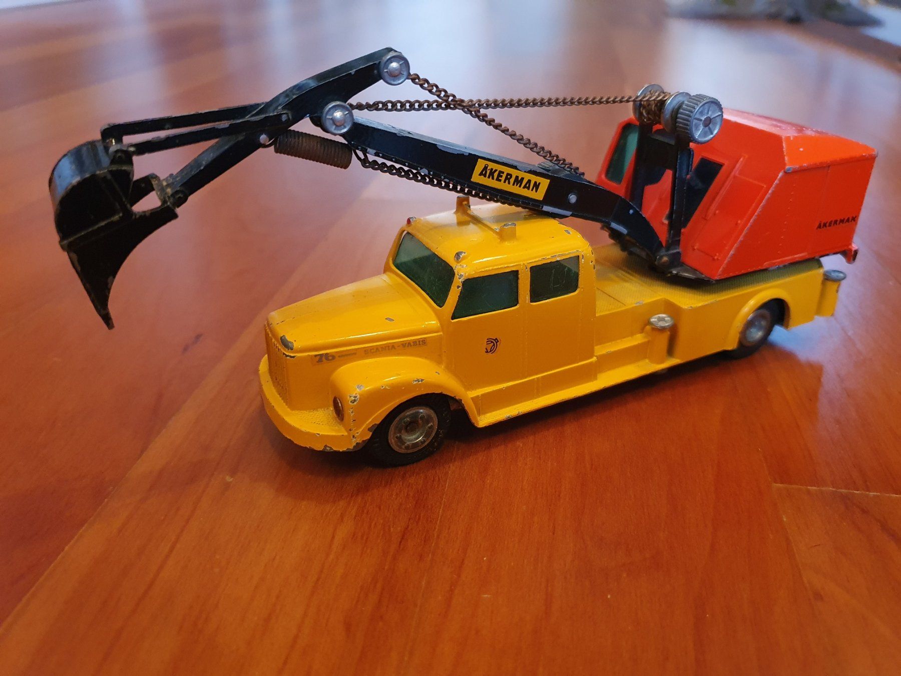 Tekno Modellautos: Tekno Scania 445 Akerman – Gebraucht aus Triesen von platzproblem1
