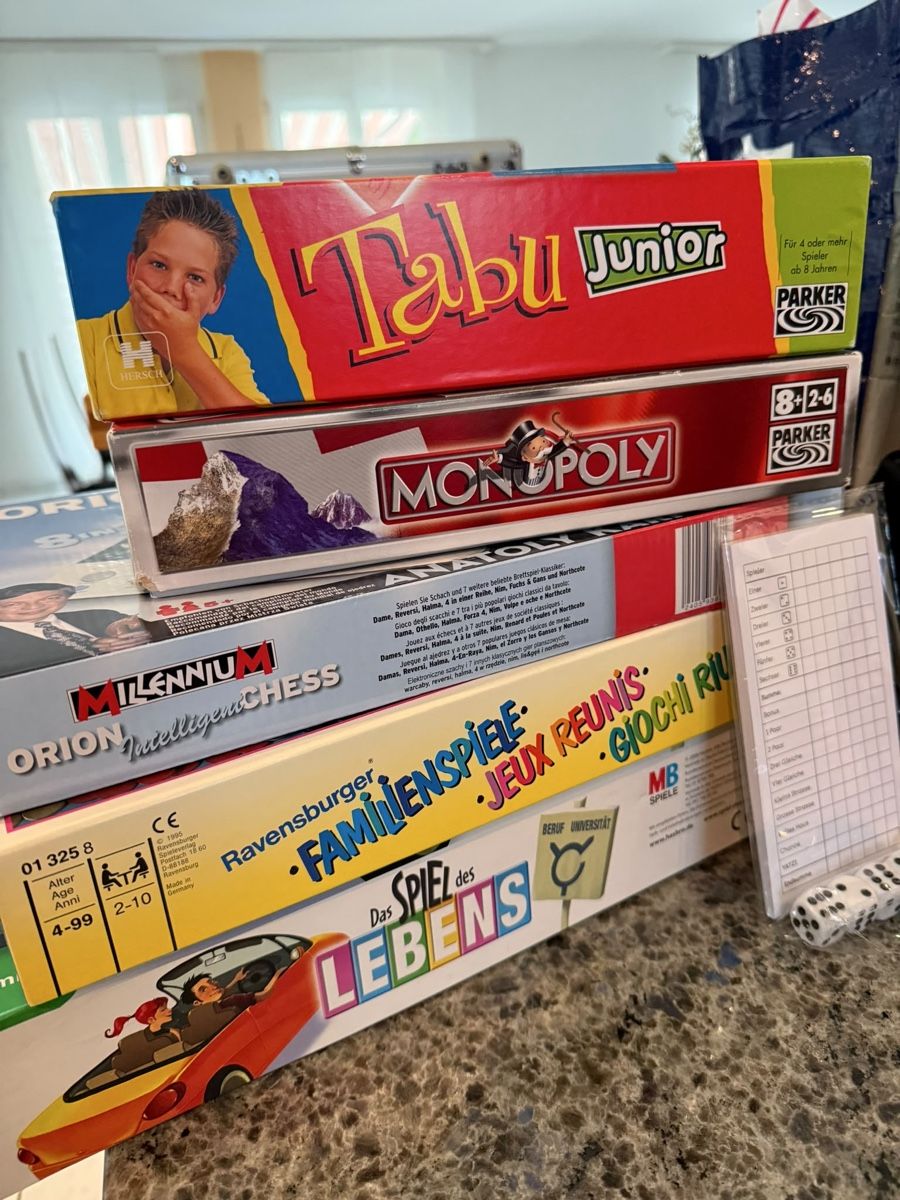 Spiele: Gesellschaftsspiele – Gebraucht aus Rothenburg von nih_jwk2 1