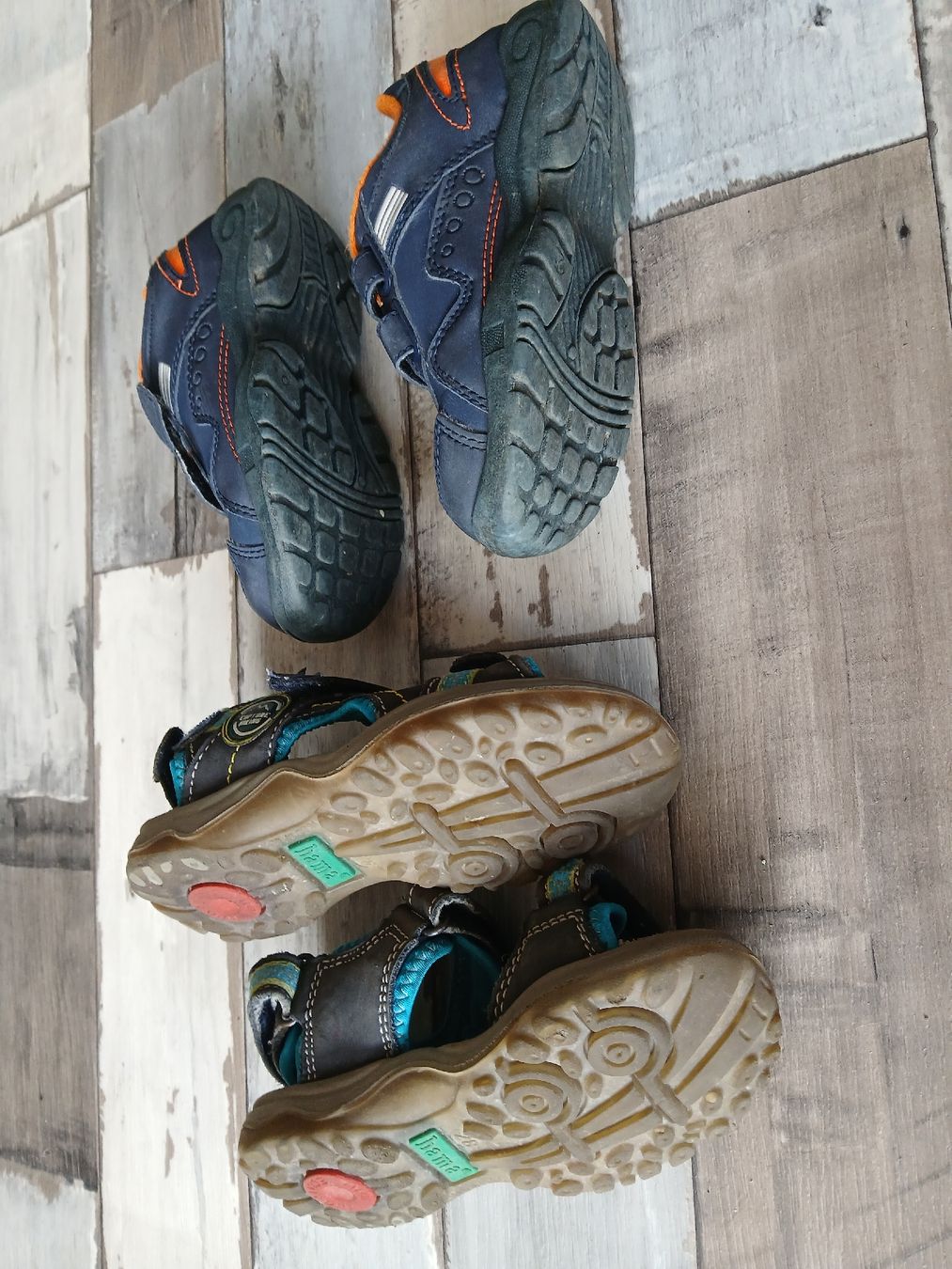 Lotti & Set di vestiti: 28 Sandalen und Sommerschuh – Usato da Sevelen venduto da boutiquenounou 1