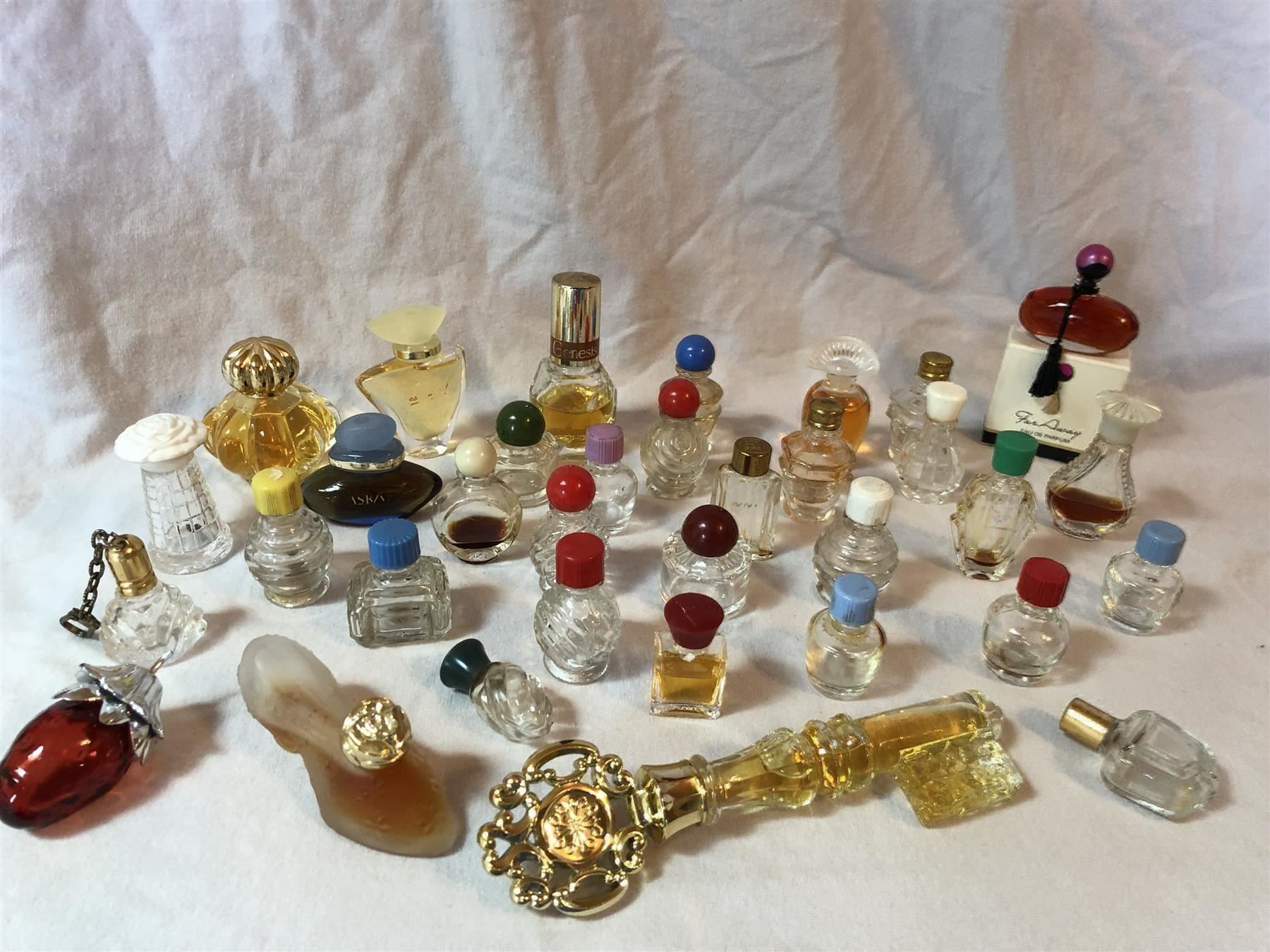 Flaconi: Parfum Miniatur Set Avon – Nuovo (secondo la descrizione) da Therwil venduto da Leilaviola