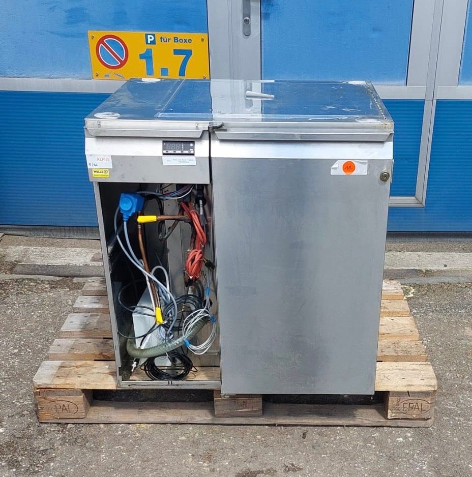 Cucine complete: Gastro Tiefkühler BJ 2016/2017-593 / 6 , 11 – Usato da Recherswil venduto da paulchen09 2