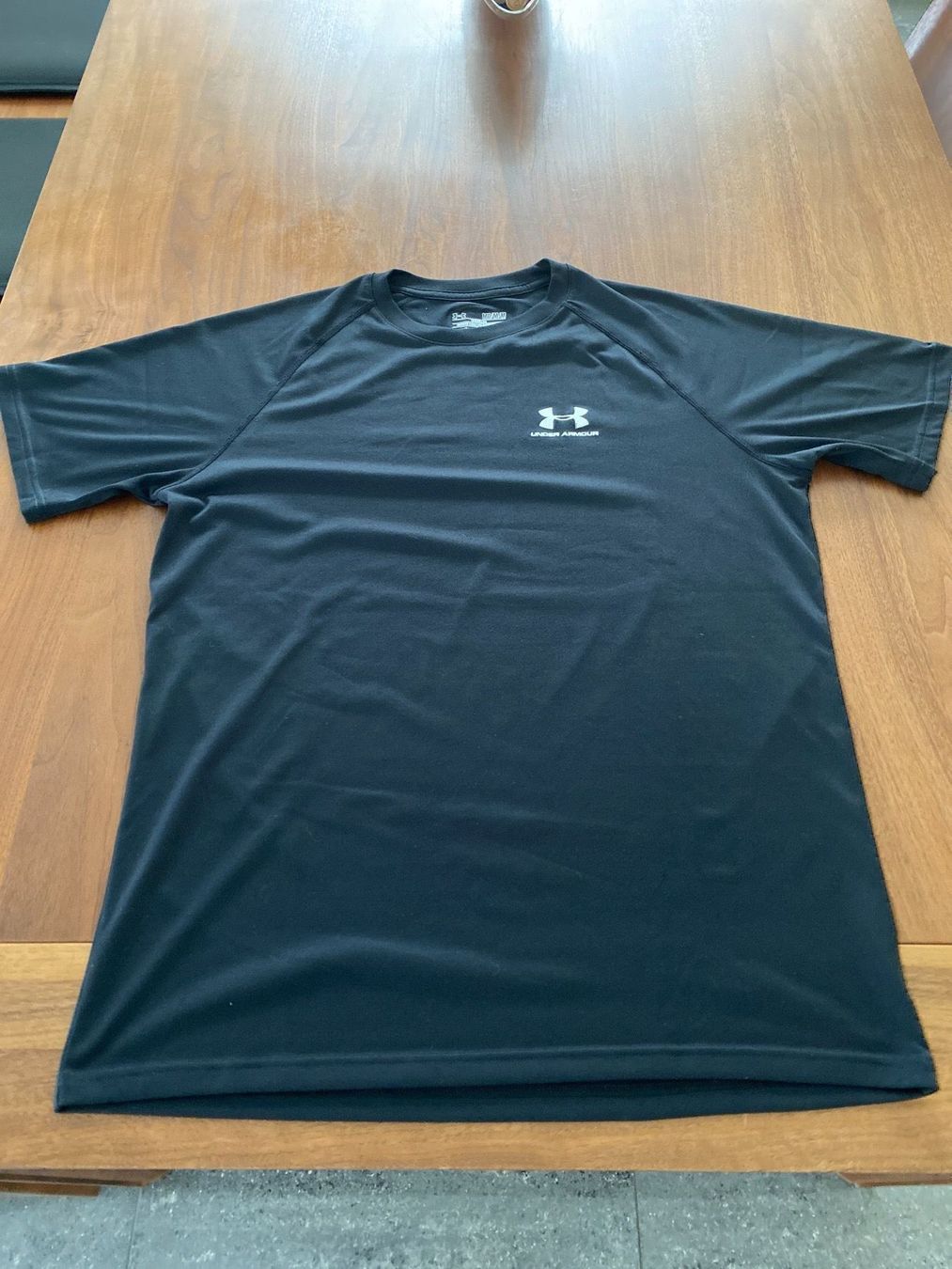 T-shirt: Herren Sport-Shirt Regular Under Armour – Usato da Schwyz venduto da Trofana
